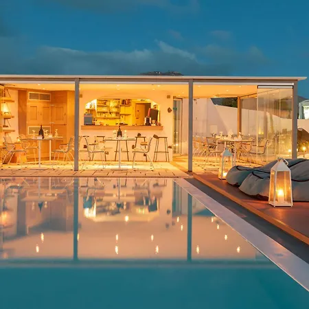 Caldera's Dolphin Aparthotel